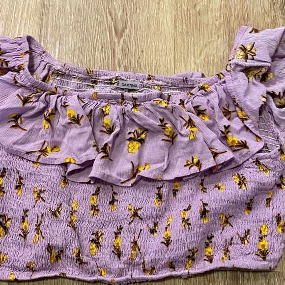 Cute Purple Floral Crop Top, great condition. - Picture 4 of 8